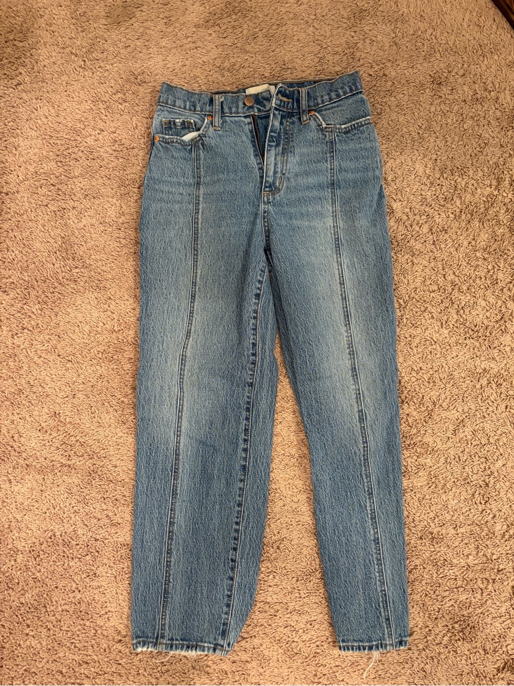 Universal Thread Straight-Leg High-Rise Blue Jeans